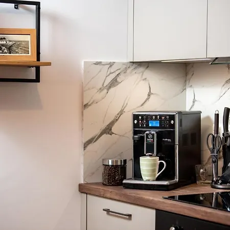 Stylish Sea View 3 Min To Balcony & Comfort *