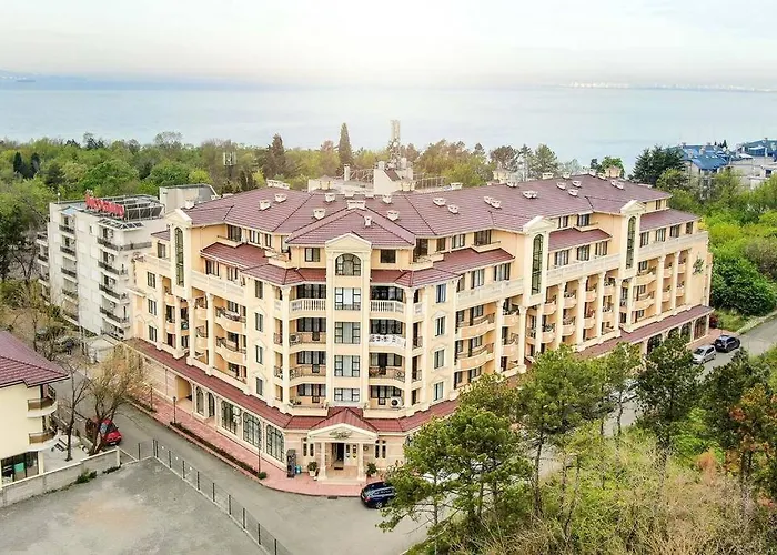 Stylish Sea View 3 Min To Balcony & Comfort Апартамент *