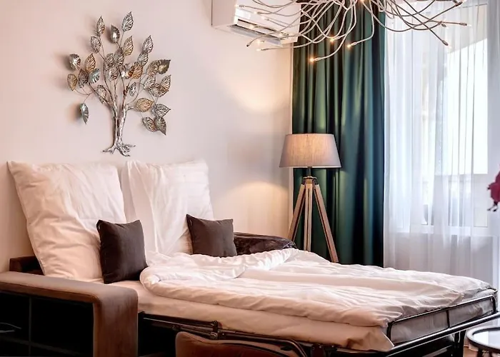 Апартамент Stylish Sea View 3 Min To Balcony & Comfort *