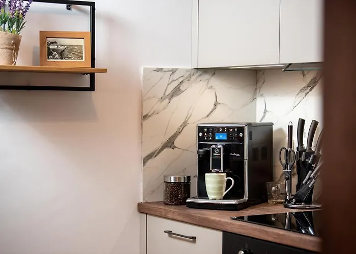 Stylish Sea View 3 Min To Balcony & Comfort *