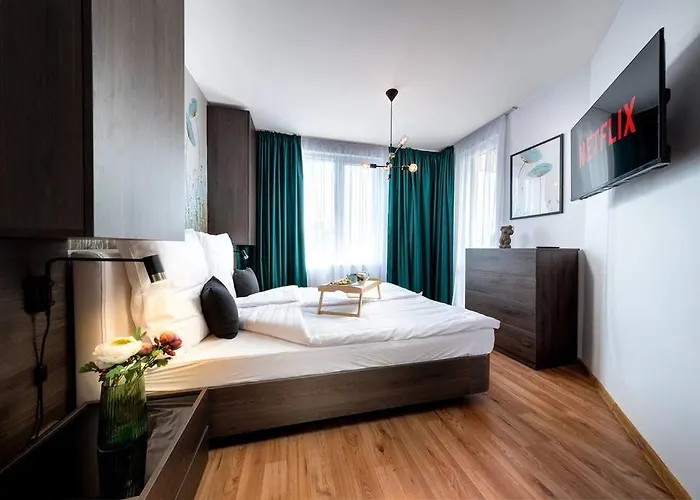 Апартамент Stylish Sea View 3 Min To Balcony & Comfort