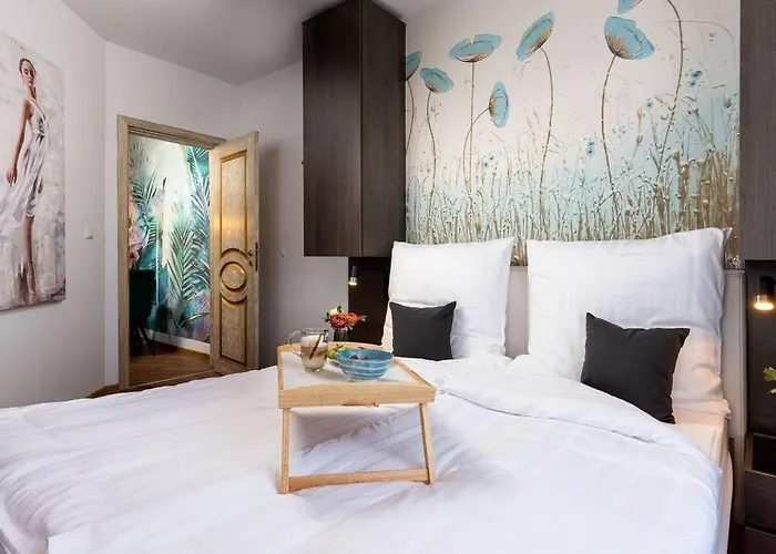 Stylish Sea View 3 Min To Balcony & Comfort Поморие